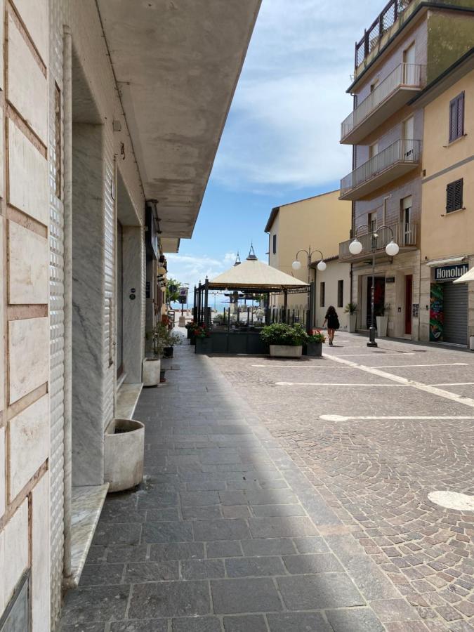 Affittacamere Via Roma 12 Follonica Dış mekan fotoğraf